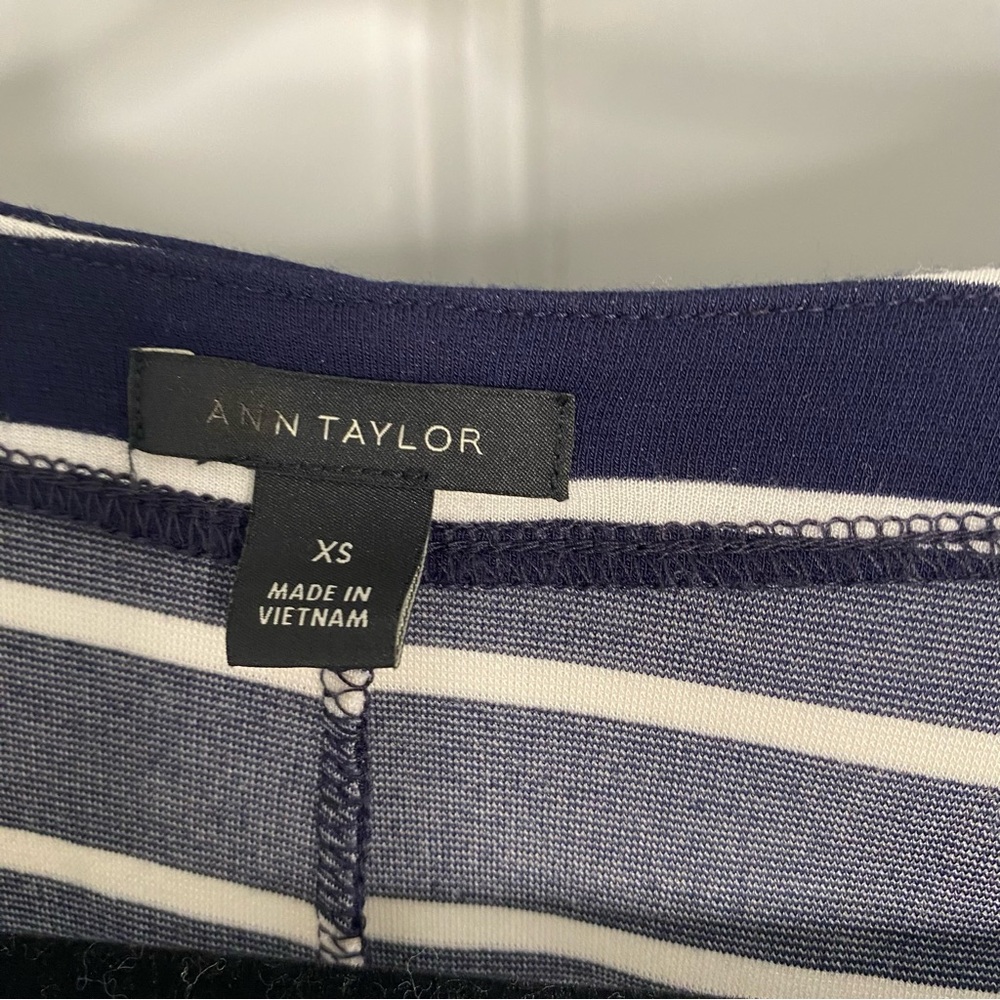 ANN TAYLOR Navy/White Mixed Stripe Wrap Dress SZ XS NEW!! - Picture 5 of 5